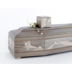 COFFIN CASKET AMERICAN OAK INLAID DISTRIBUTED FOR FUNERAL HOMES 100% MADE IN ITALY